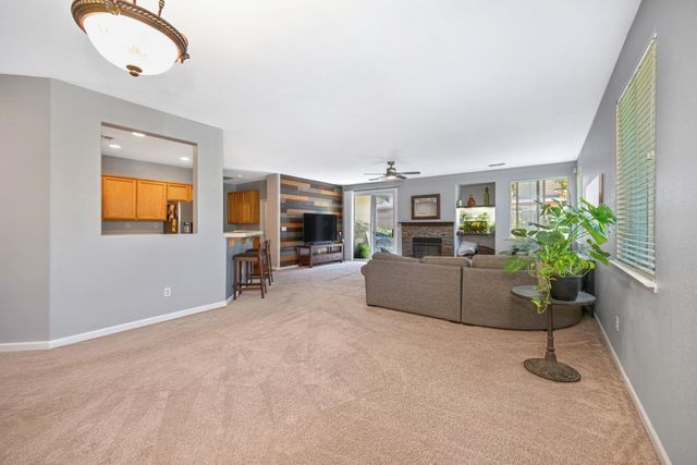 6 Carver Court, Sacramento, CA 95835