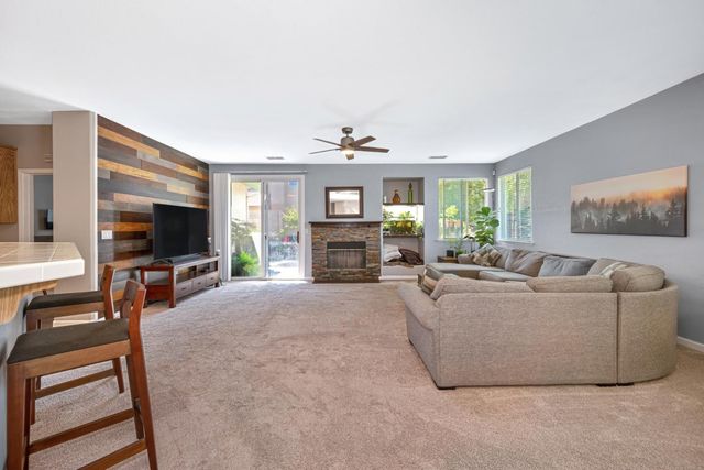 6 Carver Court, Sacramento, CA 95835