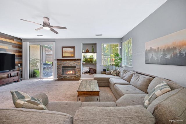 6 Carver Court, Sacramento, CA 95835