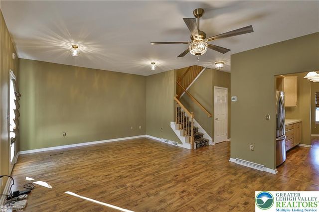 1302 Adams Street, Allen Twp, PA 18067