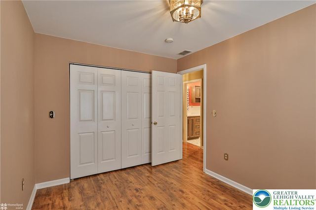 1302 Adams Street, Allen Twp, PA 18067