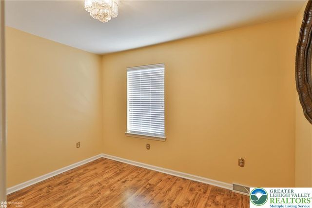 1302 Adams Street, Allen Twp, PA 18067