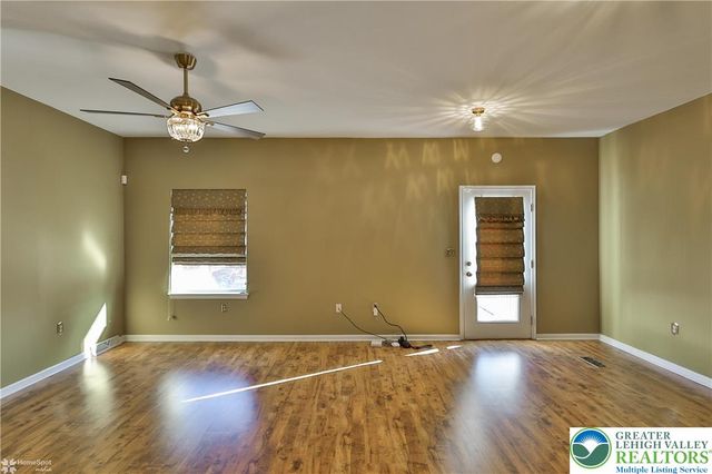 1302 Adams Street, Allen Twp, PA 18067