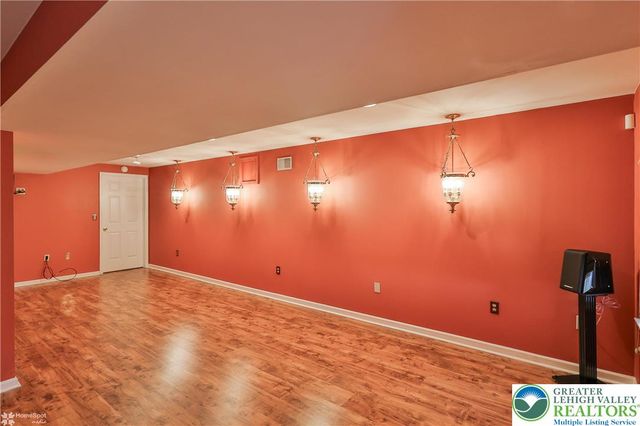 1302 Adams Street, Allen Twp, PA 18067