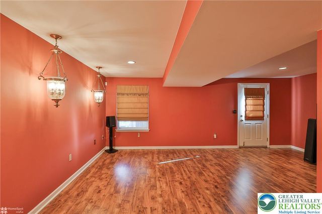 1302 Adams Street, Allen Twp, PA 18067