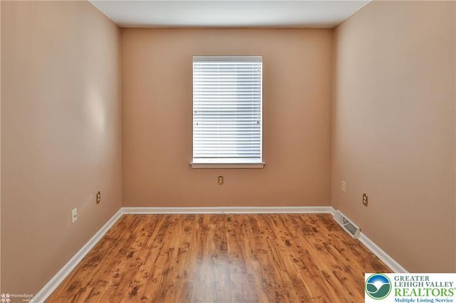 1302 Adams Street, Allen Twp, PA 18067