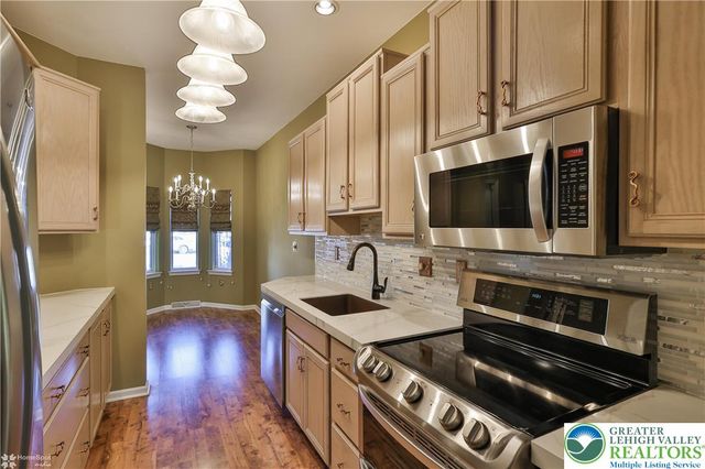 1302 Adams Street, Allen Twp, PA 18067