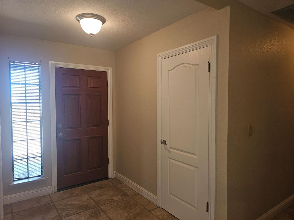 Image 22 of property listing at 35634 Marciel Avenue, Madera, CA 93636