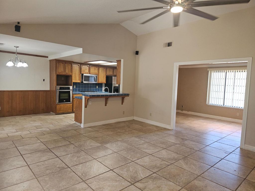 Image 23 of property listing at 35634 Marciel Avenue, Madera, CA 93636