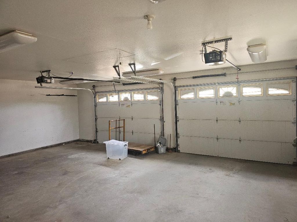 Image 37 of property listing at 35634 Marciel Avenue, Madera, CA 93636