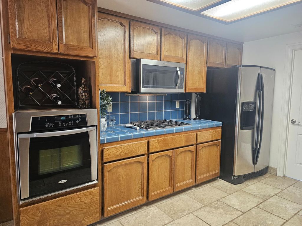 Image 6 of property listing at 35634 Marciel Avenue, Madera, CA 93636