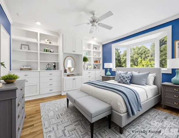 2204 E Cumming Woods Lane, Hendersonville, NC 28739