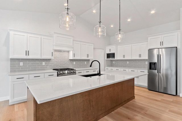 1412 DIVINITY DRIVE, De Pere, WI 54115