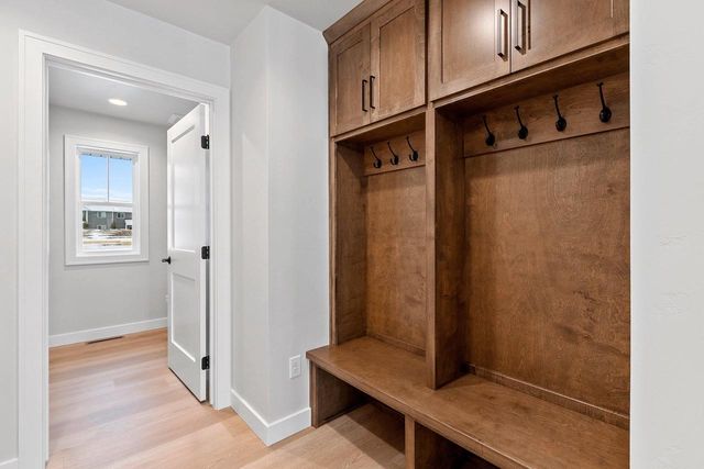 1412 DIVINITY DRIVE, De Pere, WI 54115