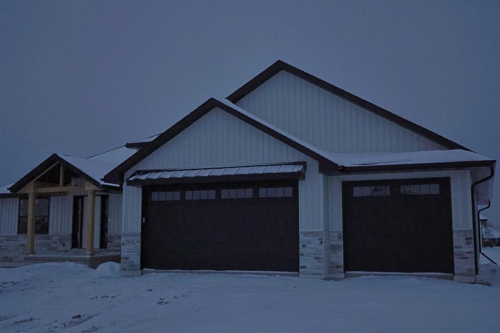 1412 DIVINITY DRIVE, De Pere, WI 54115