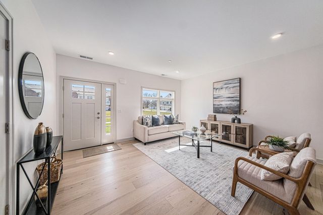 621 Woodland Drive, Dexter, MI 48130