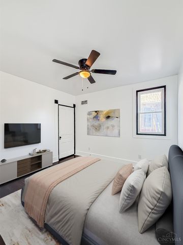 924 McPherson Avenue, Cincinnati, OH 45205