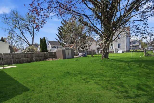 20 Ottawa St, Agawam, MA 01001