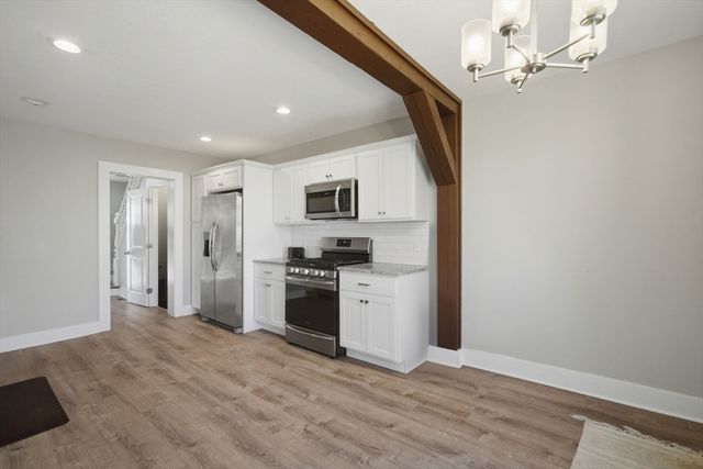 20 Ottawa St, Agawam, MA 01001