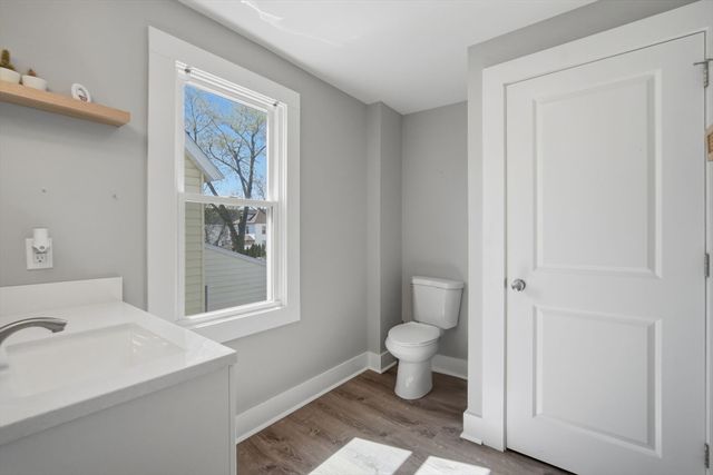 20 Ottawa St, Agawam, MA 01001