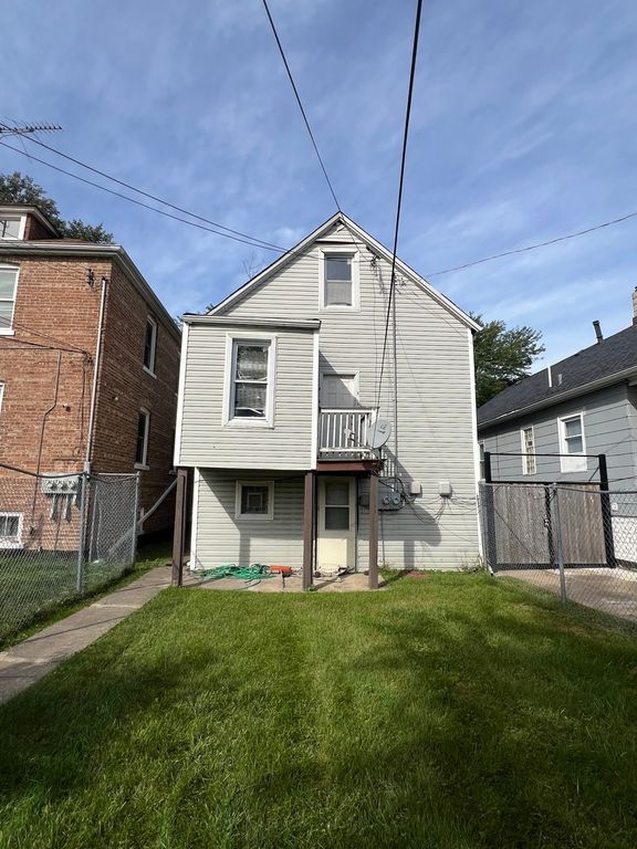 8629 S Colfax Avenue, Chicago, IL 60617 — photo 4