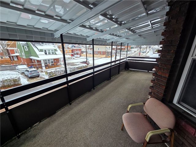 3520 Campus St, Brighton Heights, PA 15212