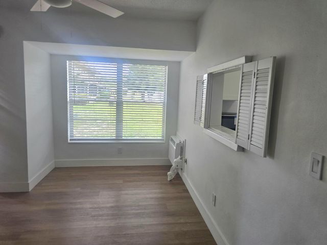 3030 NW 43rd Terrace 102, Lauderdale Lakes, FL 33313