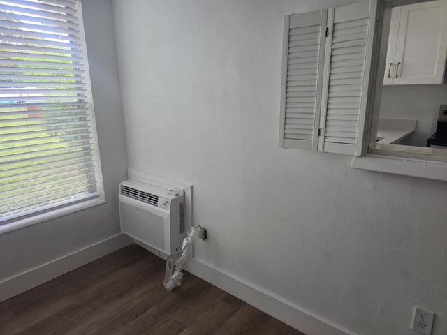 3030 NW 43rd Terrace 102, Lauderdale Lakes, FL 33313