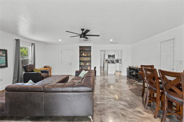 311 62ND STREET W, Bradenton, FL 34209