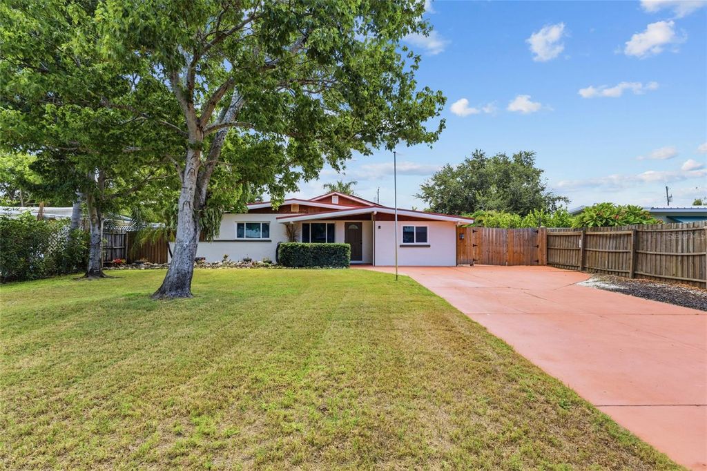 311 62ND STREET W, Bradenton, FL 34209