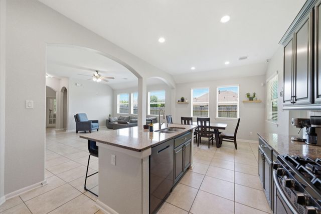 224 Harbor Bend Lane, League City, TX 77539