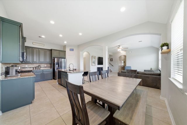 224 Harbor Bend Lane, League City, TX 77539