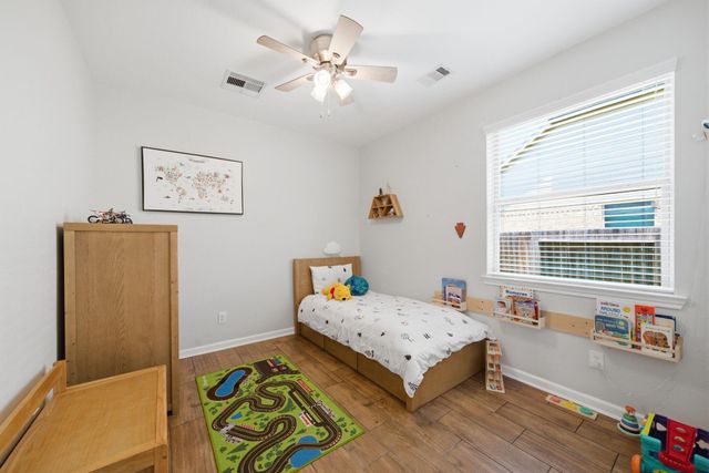 224 Harbor Bend Lane, League City, TX 77539