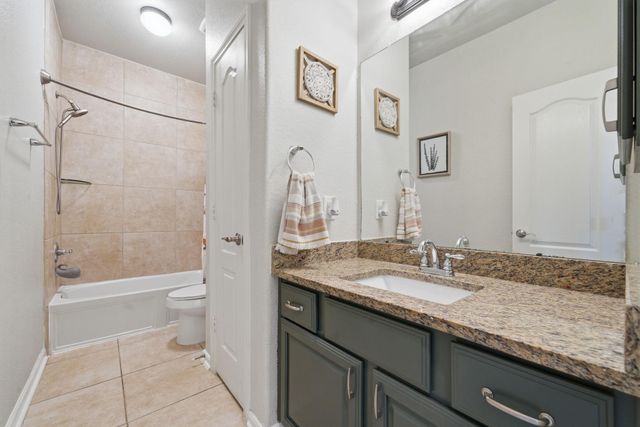 224 Harbor Bend Lane, League City, TX 77539