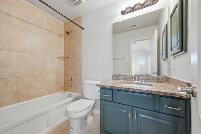 224 Harbor Bend Lane, League City, TX 77539