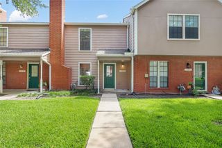 17295 Saturn Lane, Houston, TX 77058