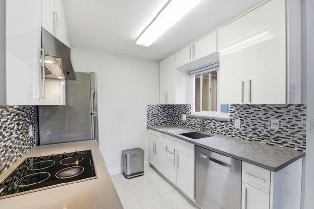 2250 Monroe Street 358, Santa Clara, CA 95050