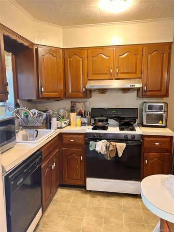 5835 155th Street, Flushing, NY 11355