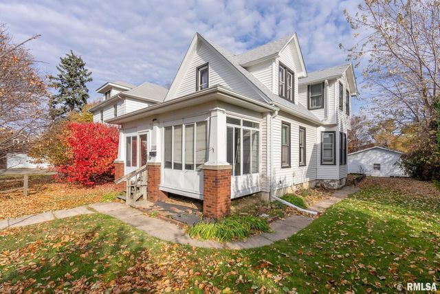 1322 15TH Street A, Moline, IL 61265