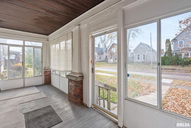 1322 15TH Street A, Moline, IL 61265