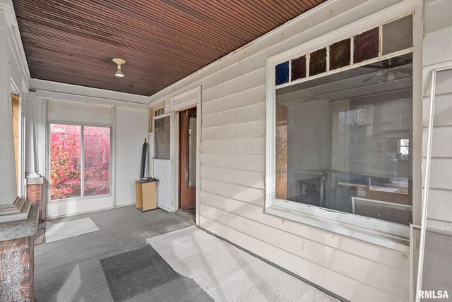 1322 15TH Street A, Moline, IL 61265