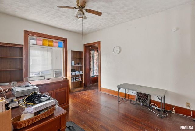 1322 15TH Street A, Moline, IL 61265