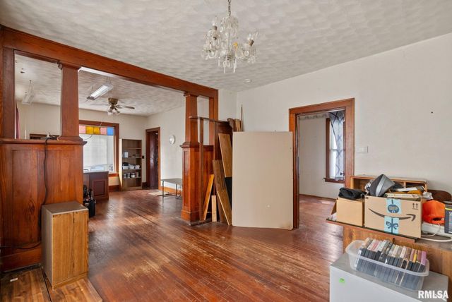 1322 15TH Street A, Moline, IL 61265