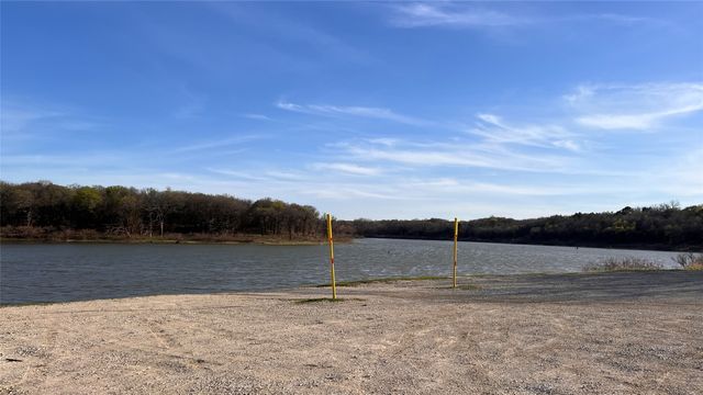 304 Willow Drive, Pottsboro, TX 75076