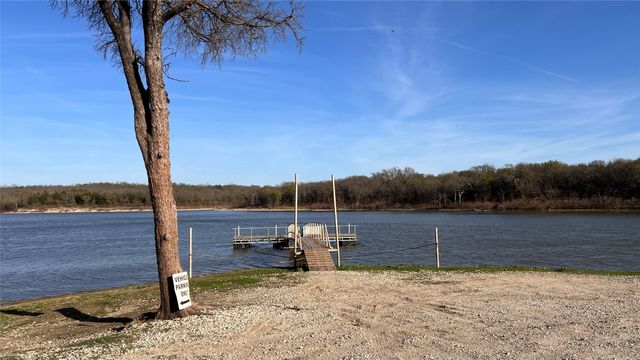 304 Willow Drive, Pottsboro, TX 75076