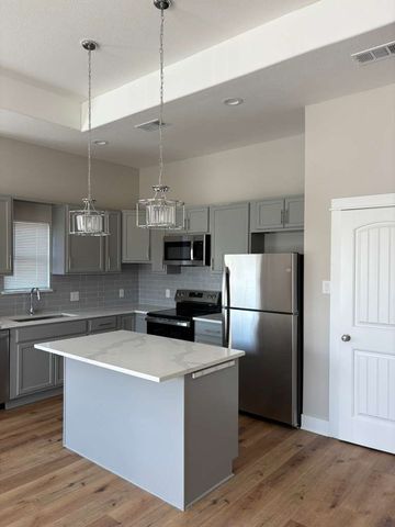 911 Nata Ln, Seagoville, TX 75253