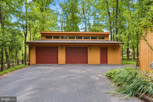 135 RUFFED GROUSE LN, Hedgesville, WV 25427