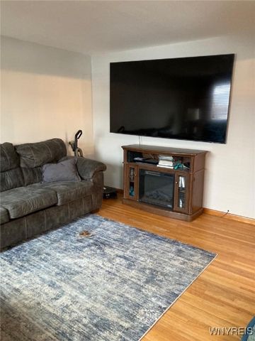 6 Krakow Street, Lackawanna, NY 14218