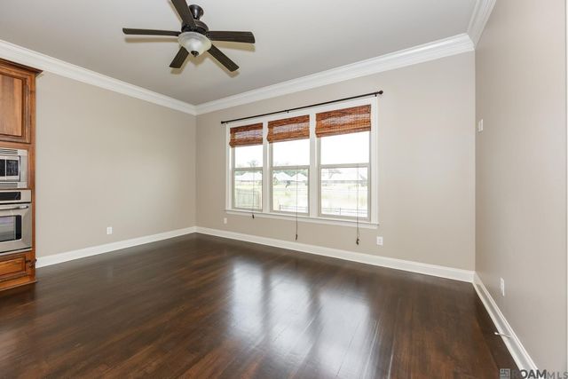16395 Pascal Dr, Prairieville, LA 70769