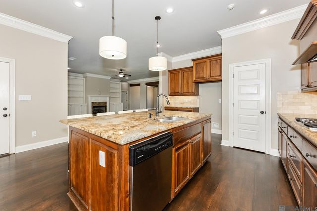 16395 Pascal Dr, Prairieville, LA 70769